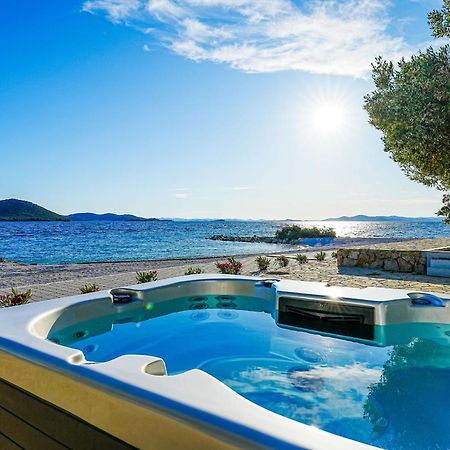 Buqez Eco Resort - Beach Villa 28 - Directly By Beach Drage Eksteriør bilde
