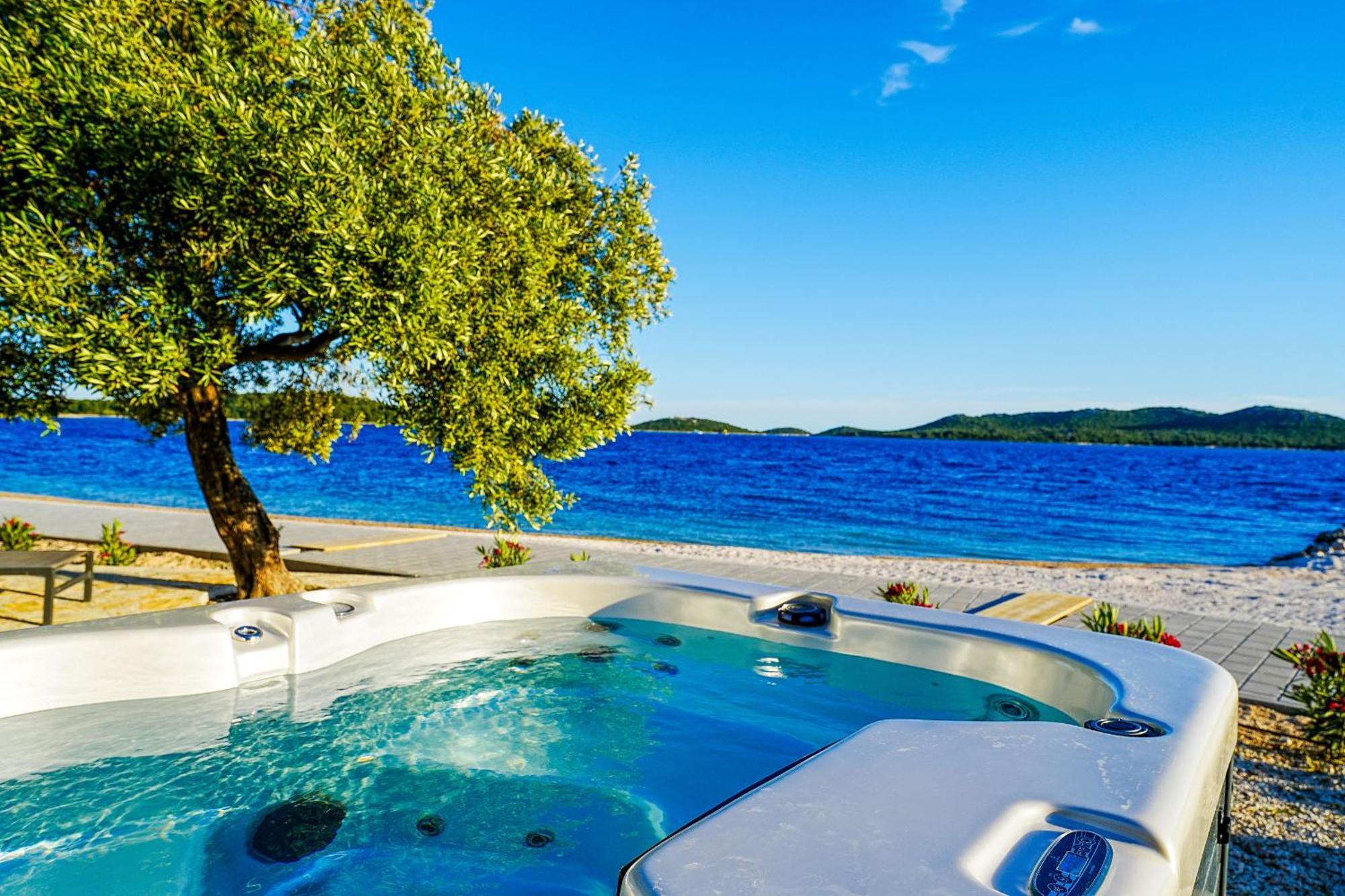 Buqez Eco Resort - Beach Villa 28 - Directly By Beach Drage Eksteriør bilde