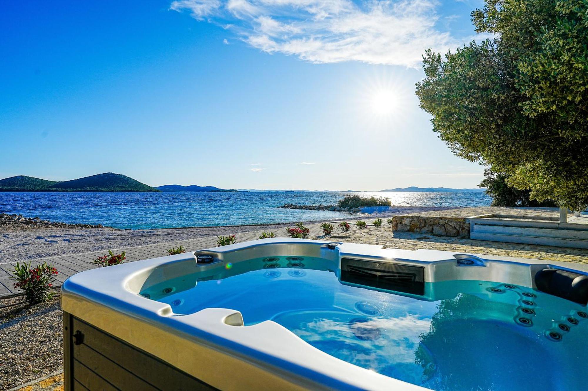 Buqez Eco Resort - Beach Villa 28 - Directly By Beach Drage Eksteriør bilde
